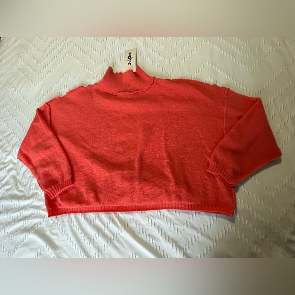 NWT GeeGee cropped boxy fit sweater size M - Picture 6 of 6